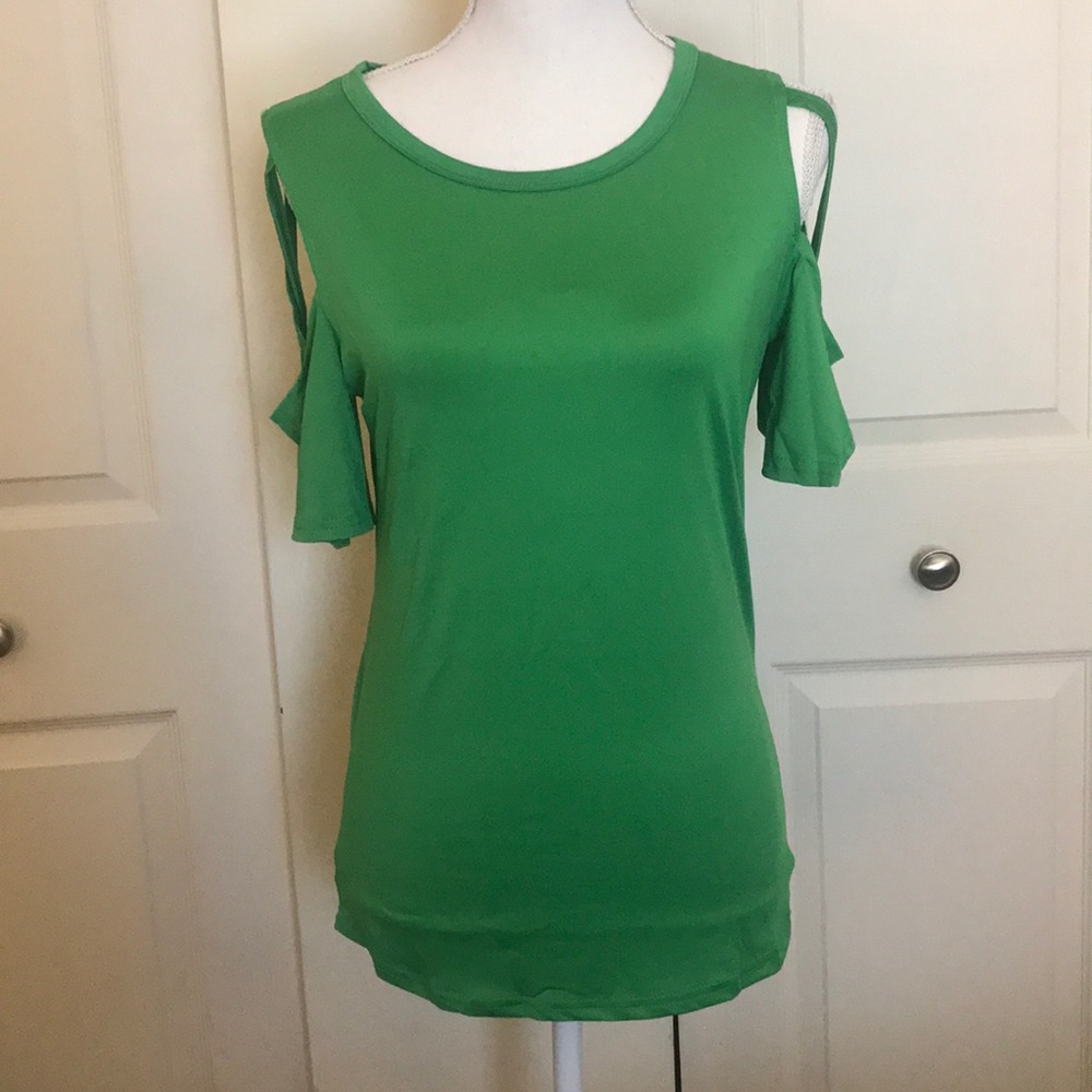 Green cold shoulder top - Picture 2 of 4